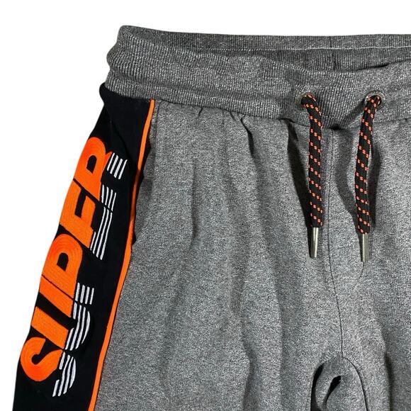 Superdry Applique Nu Lad Cut&Sew Shorts - XL - Picture 2 of 4